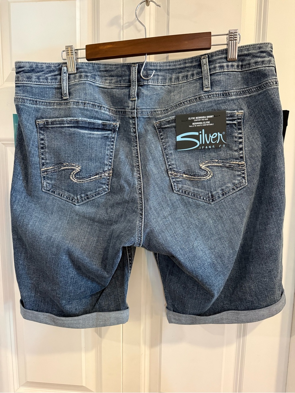 Silver Jeans Faded Blue Low-Rise Denim Shorts - Picture 2 of 4